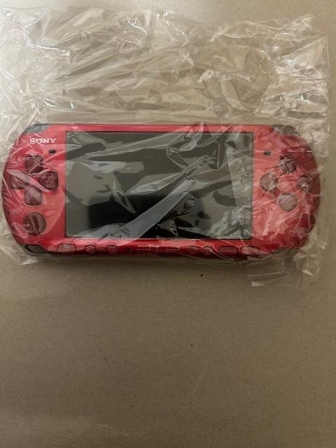 PSP3000  �� �Q�[���{��/�\�t�g�� 
