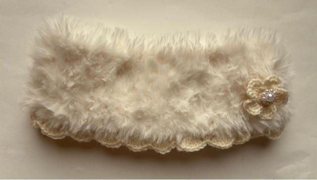 ハンドメイド ネックウォーマー ふわふわモコモコ オフホワイト < 女性ファッション ハンドメイド ネックウォーマー ふわふわモコモコ オフホワイト < 女性ファッションの