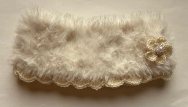 ハンドメイド ネックウォーマー ふわふわモコモコ オフホワイト < 女性ファッション ハンドメイド ネックウォーマー ふわふわモコモコ オフホワイト < 女性ファッションの