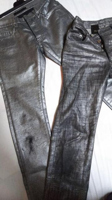 正規新古 レア リチウムオム シルバーコーティングデニム黒 26最小 ポリウレタン樹脂加工 ラスター箔シルバー光沢ブラックジーンズ < ブランド  正規新古 レア リチウムオム シルバーコーティングデニム黒 26最小 ポリウレタン樹脂加工 ラスター箔シルバー光沢ブラックジーンズ < ブランドの