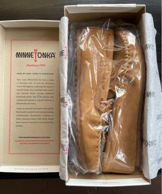 新品 ミネトンカ モカシン 正規品 MINNETONKA Classic Moc クラシックモック 917T 28cm メンズ < 男性ファッション  新品 ミネトンカ モカシン 正規品 MINNETONKA Classic Moc クラシックモック 917T 28cm メンズ < 男性ファッションの