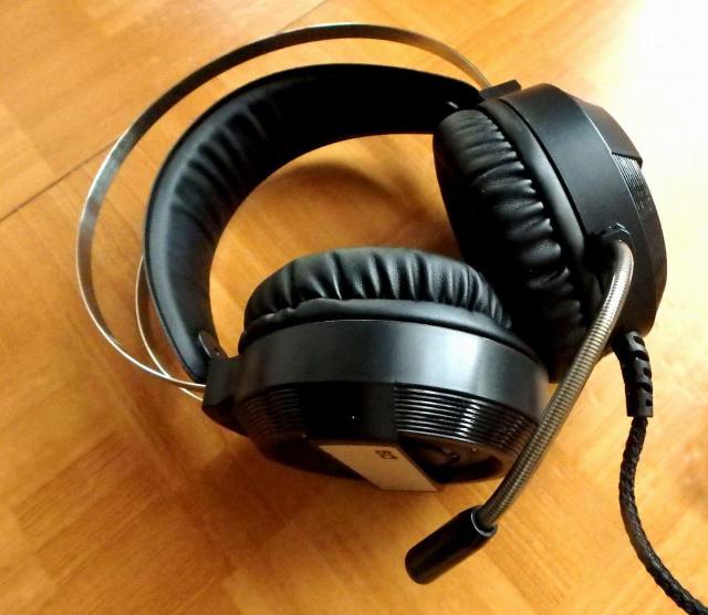 ★ゲーミングヘッドフォン ヘッドセット 通電確認済 未使用 USB < PC本体/周辺機器  ★ゲーミングヘッドフォン ヘッドセット 通電確認済 未使用 USB < PC本体/周辺機器の