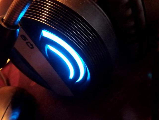 ★ゲーミングヘッドフォン ヘッドセット 通電確認済 未使用 USB < PC本体/周辺機器  ★ゲーミングヘッドフォン ヘッドセット 通電確認済 未使用 USB < PC本体/周辺機器の