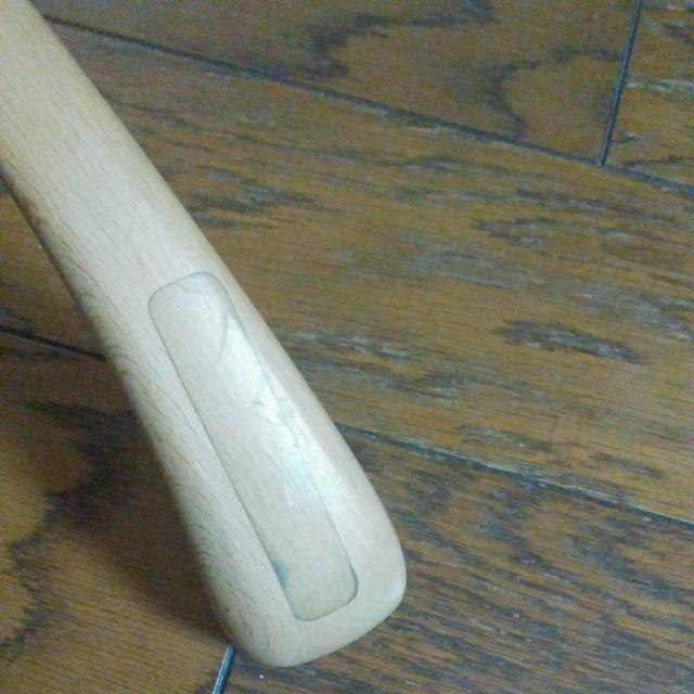 木のハンガー 肩部分滑り止め お高いコート等に 美品 < インテリア/ライフ 木のハンガー 肩部分滑り止め お高いコート等に 美品 < インテリア/ライフの