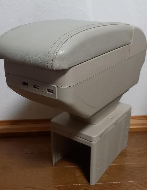 アームレスト コンソールボックス 綺麗 USB付き < 自動車/バイク アームレスト コンソールボックス 綺麗 USB付き < 自動車/バイク