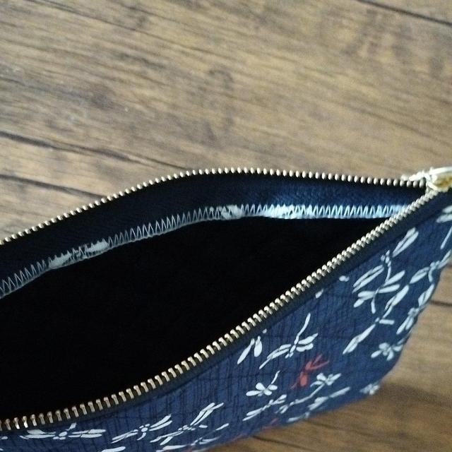 新品 ポーチ 紺 トンボ 14.5×20.5cm < 女性ファッション  新品 ポーチ 紺 トンボ 14.5×20.5cm < 女性ファッションの