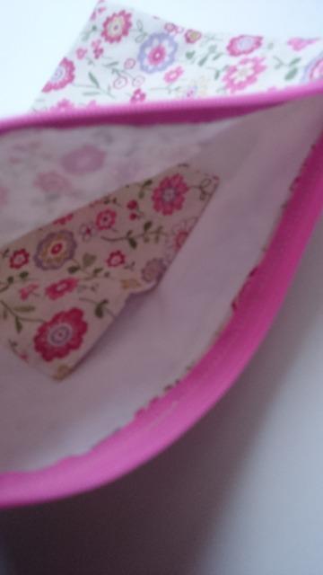 新品未使用☆ポーチ★キナリ×カラフル花柄☆ピンク系★ < 女性ファッション 新品未使用☆ポーチ★キナリ×カラフル花柄☆ピンク系★ < 女性ファッションの