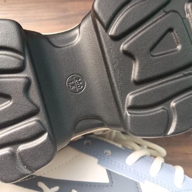 新品 23cm レディース スニーカー ホワイト シューズ 靴 身長アップ < 女性ファッション  新品 23cm レディース スニーカー ホワイト シューズ 靴 身長アップ < 女性ファッションの