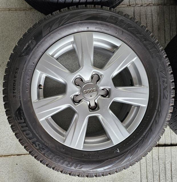 アウディ A4 純正ホイール16インチ7.5J PCD112x5 +45スタッドレス BRIDGESTONE BLIZZAK < 自動車/バイク アウディ A4 純正ホイール16インチ7.5J PCD112x5 +45スタッドレス BRIDGESTONE BLIZZAK < 自動車/バイク
