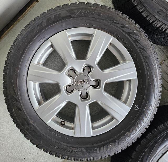 アウディ A4 純正ホイール16インチ7.5J PCD112x5 +45スタッドレス BRIDGESTONE BLIZZAK < 自動車/バイク アウディ A4 純正ホイール16インチ7.5J PCD112x5 +45スタッドレス BRIDGESTONE BLIZZAK < 自動車/バイク