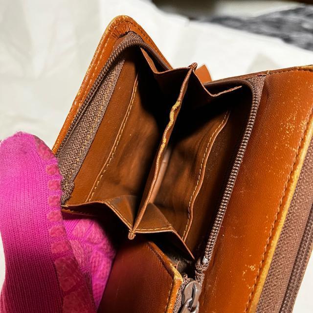 yROBERTA ROSSI / x^bVz Eht@Xi[ z  t@bV 