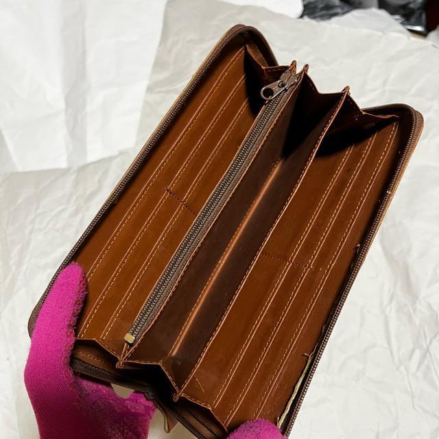 yROBERTA ROSSI / x^bVz Eht@Xi[ z  t@bV 