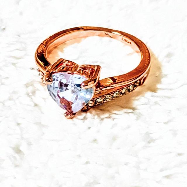 新品未使用!海外輸入宝石18kローズゴールド ハート ホワイトサファイアダイヤモンドリング < 女性アクセサリー/時計 新品未使用!海外輸入宝石18kローズゴールド ハート ホワイトサファイアダイヤモンドリング < 女性アクセサリー/時計の