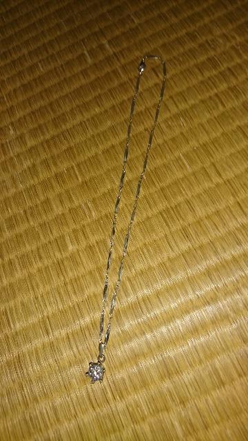 美品☆シルバーネックレス < 女性アクセサリー/時計  美品☆シルバーネックレス  < 女性アクセサリー/時計の