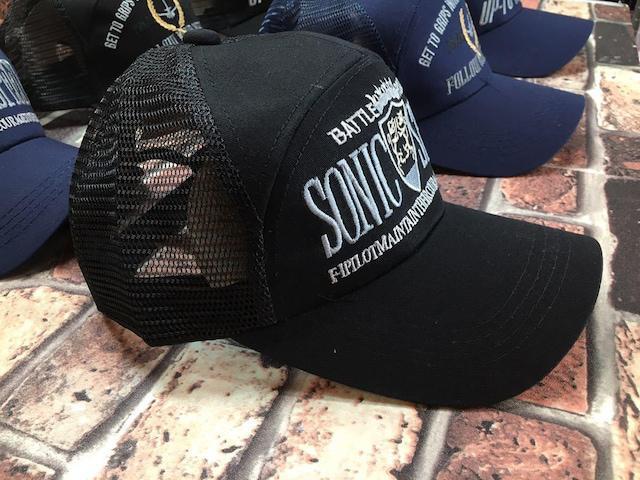 綿&メッシュで快適!メンズ刺繍入りワイドメッシュキャップ1個 < 男性ファッション  綿&メッシュで快適!メンズ刺繍入りワイドメッシュキャップ1個 < 男性ファッションの