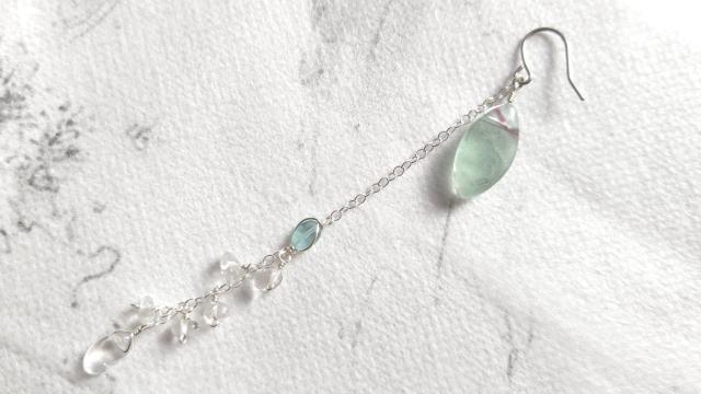 *大粒フローライトの片耳用ロングピアス*SF 22051 < 女性アクセサリー/時計 *大粒フローライトの片耳用ロングピアス*SF 22051 < 女性アクセサリー/時計の