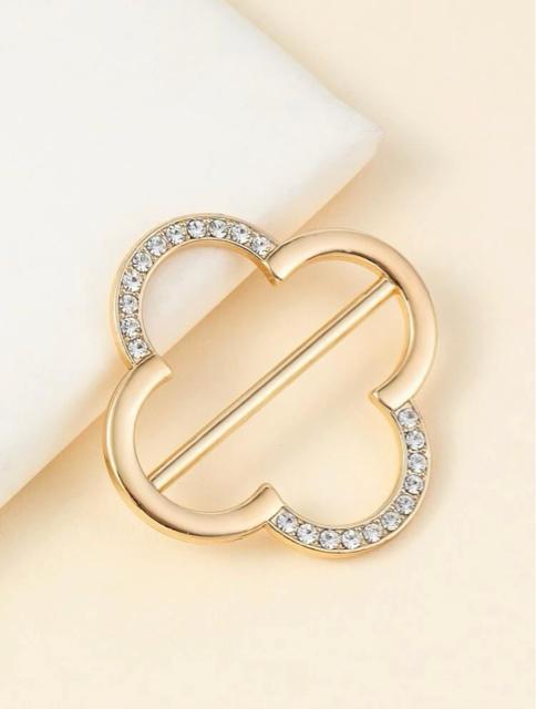 ビジュー スカーフリング【新品未使用】クローバー 花 フラワー●金 ゴールド < 女性アクセサリー/時計 ビジュー スカーフリング【新品未使用】クローバー 花 フラワー●金 ゴールド < 女性アクセサリー/時計の