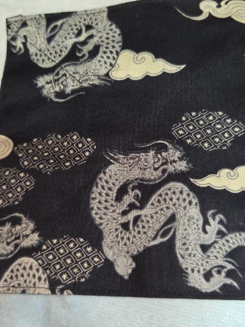 ★新品黒×雲龍和柄コースター2枚セット < キッズ/ベビー  ★新品黒×雲龍和柄コースター2枚セット < キッズ/ベビーの