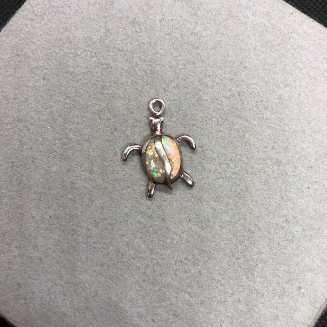 即決 925 シルバー タートル ペンダントトップ < 女性アクセサリー/時計  即決 925 シルバー タートル ペンダントトップ  < 女性アクセサリー/時計の