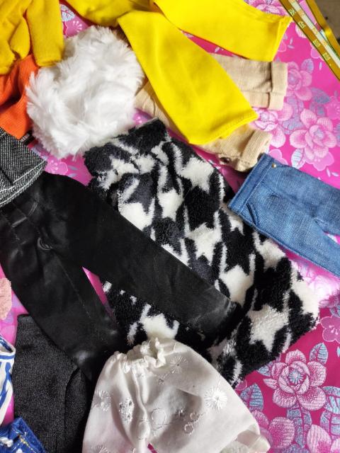 ジェニー、バービー、モモコsizeのアウトフィット多数セット < おもちゃ ジェニー、バービー、モモコsizeのアウトフィット多数セット < おもちゃの