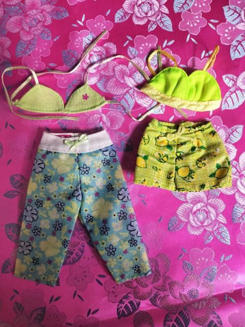 ジェニー、バービー、モモコsizeのアウトフィット多数セット < おもちゃ ジェニー、バービー、モモコsizeのアウトフィット多数セット < おもちゃの