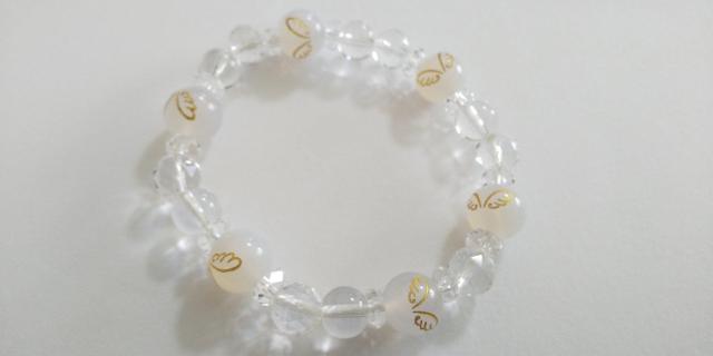 定形外無料*Wカルセドニー天使の羽彫り・水晶*天然石ブレス < 女性アクセサリー/時計 定形外無料*Wカルセドニー天使の羽彫り・水晶*天然石ブレス < 女性アクセサリー/時計の