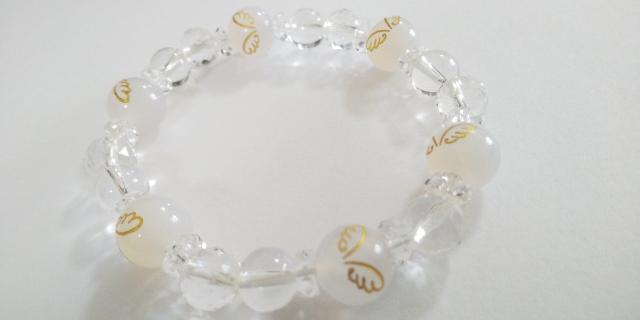 定形外無料*Wカルセドニー天使の羽彫り・水晶*天然石ブレス < 女性アクセサリー/時計 定形外無料*Wカルセドニー天使の羽彫り・水晶*天然石ブレス < 女性アクセサリー/時計の