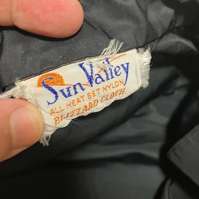 【ヴィンテージ】【Sun Valley / サンバレー】 ナイロンジャケット 黒 長袖 刺繍 希少 < 男性ファッション  【ヴィンテージ】【Sun Valley / サンバレー】 ナイロンジャケット 黒 長袖 刺繍 希少 < 男性ファッションの