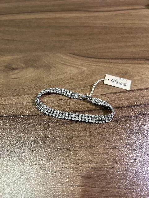 1.1万新品タグ付きCHARE-NA3連ブレスレット&Charenaブレスレット < 女性アクセサリー/時計 1.1万新品タグ付きCHARE-NA3連ブレスレット&Charenaブレスレット < 女性アクセサリー/時計の