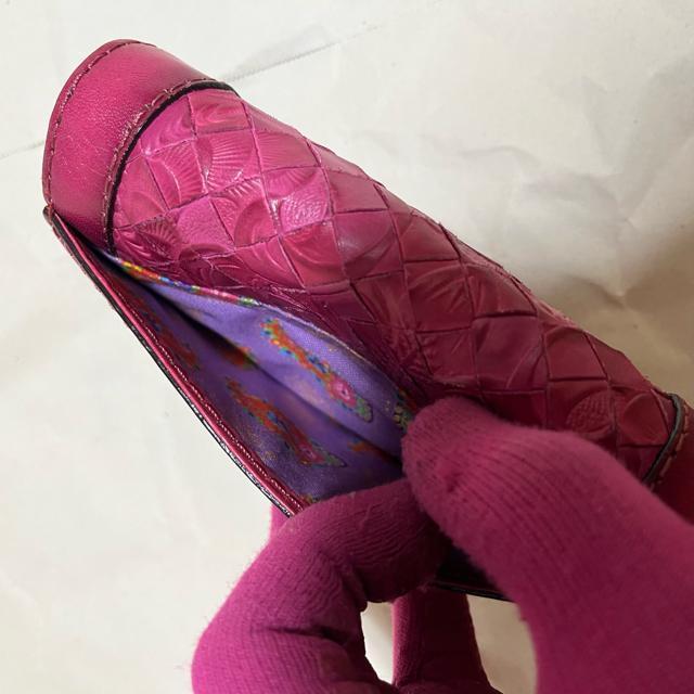 【高級感】ANNA SUI アナスイ 二つ折り財布 花柄 型押し L字ファスナー < ブランド 【高級感】ANNA SUI アナスイ 二つ折り財布 花柄 型押し L字ファスナー < ブランドの