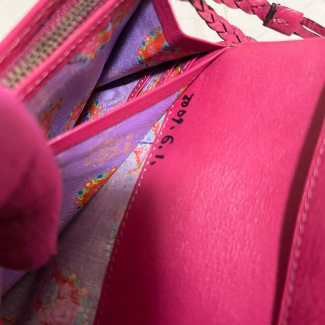 【高級感】ANNA SUI アナスイ 二つ折り財布 花柄 型押し L字ファスナー < ブランド 【高級感】ANNA SUI アナスイ 二つ折り財布 花柄 型押し L字ファスナー < ブランドの