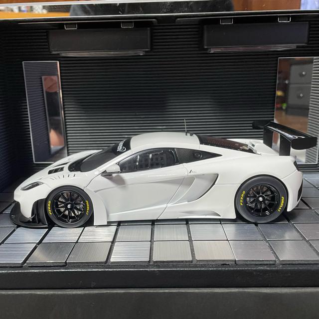 未展示品 オートアート 1/18 マクラーレン 12C GT3 ホワイト < ホビー  未展示品 オートアート 1/18 マクラーレン 12C GT3 ホワイト < ホビーの