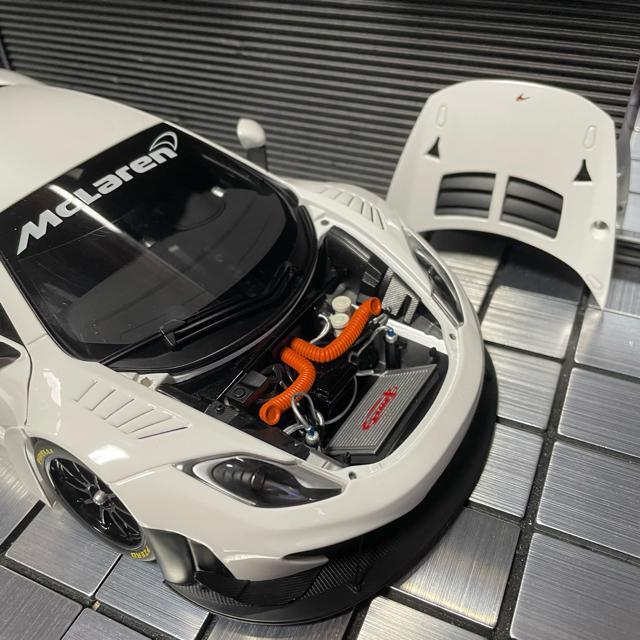 未展示品 オートアート 1/18 マクラーレン 12C GT3 ホワイト < ホビー  未展示品 オートアート 1/18 マクラーレン 12C GT3 ホワイト < ホビーの