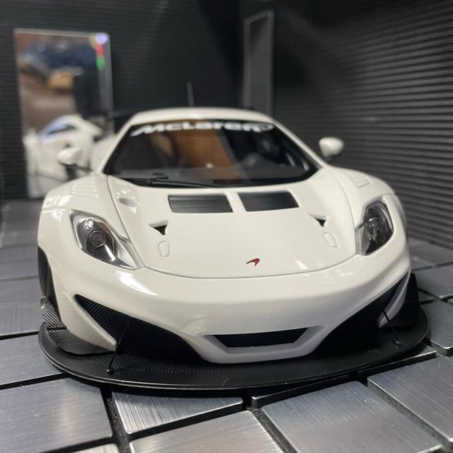 未展示品 オートアート 1/18 マクラーレン 12C GT3 ホワイト < ホビー  未展示品 オートアート 1/18 マクラーレン 12C GT3 ホワイト < ホビーの
