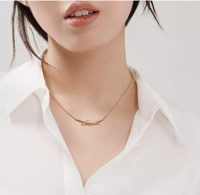 ティファニー ノット ペンダント TIFFANY 新品 正規品 ローズゴールド < ブランド  ティファニー ノット ペンダント TIFFANY 新品 正規品 ローズゴールド < ブランドの