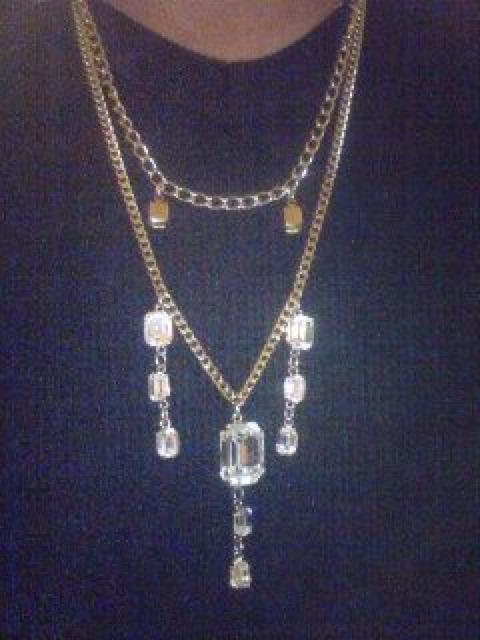 uhu` xnt̃lbNX  ANZT[/v 