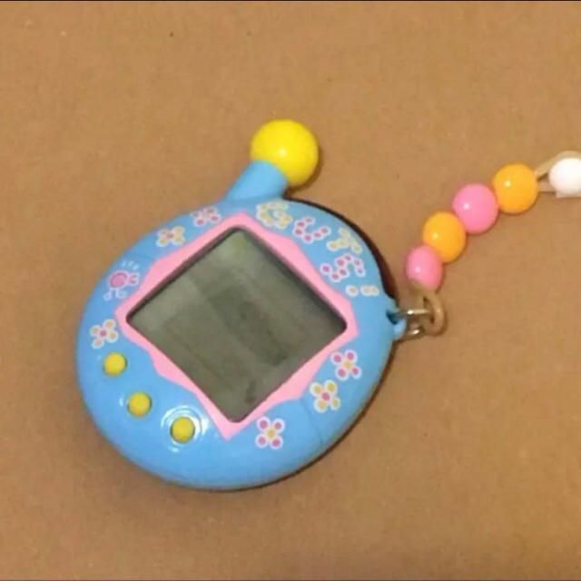 超じんせーエンジョイ! たまごっち 水色 ガッツぶるー ストラップ付 ニンテンドー 携帯ゲーム < おもちゃ 超じんせーエンジョイ! たまごっち 水色 ガッツぶるー ストラップ付 ニンテンドー 携帯ゲーム < おもちゃの