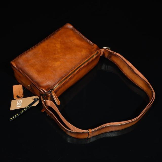 ◆DORUVA あぶり系 牛本革長方形ショルダーバッグ ブラウン 斜め掛け レザー◆茶k16 < 男性ファッション  ◆DORUVA あぶり系 牛本革長方形ショルダーバッグ ブラウン 斜め掛け レザー◆茶k16 < 男性ファッションの