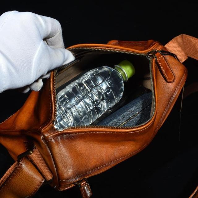 ◆DORUVA あぶり系 牛本革長方形ショルダーバッグ ブラウン 斜め掛け レザー◆茶k16 < 男性ファッション  ◆DORUVA あぶり系 牛本革長方形ショルダーバッグ ブラウン 斜め掛け レザー◆茶k16 < 男性ファッションの