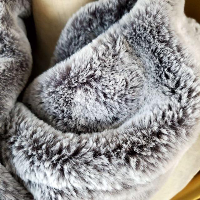 込み★チンチラ色ふかふか!暖かい!スヌードマフラー★ < 女性ファッション 込み★チンチラ色ふかふか!暖かい!スヌードマフラー★ < 女性ファッションの