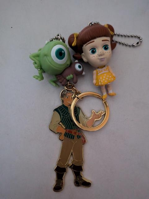 �f�B�Y�j�[�Z�b�g  �� �z�r�[�� 