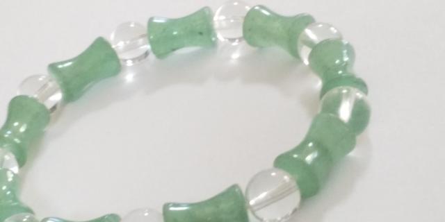 定形外無料*ボーンcutアベンチュリン・水晶*天然石ブレス < 女性アクセサリー/時計 定形外無料*ボーンcutアベンチュリン・水晶*天然石ブレス < 女性アクセサリー/時計の