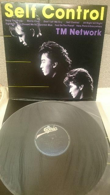 美品 貴重!当時モノ TM NETWORK レコードLP self-control ドーナツ盤 < タレントグッズ 美品 貴重!当時モノ TM NETWORK レコードLP self-control ドーナツ盤 < タレントグッズの