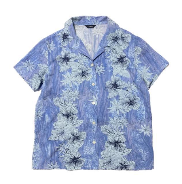 爽やかブルー系ハイビスカス柄◎アロハシャツ(M)美品 < 女性ファッション 爽やかブルー系ハイビスカス柄◎アロハシャツ(M)美品 < 女性ファッションの