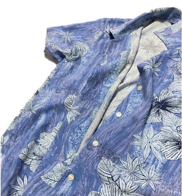 爽やかブルー系ハイビスカス柄◎アロハシャツ(M)美品 < 女性ファッション 爽やかブルー系ハイビスカス柄◎アロハシャツ(M)美品 < 女性ファッションの