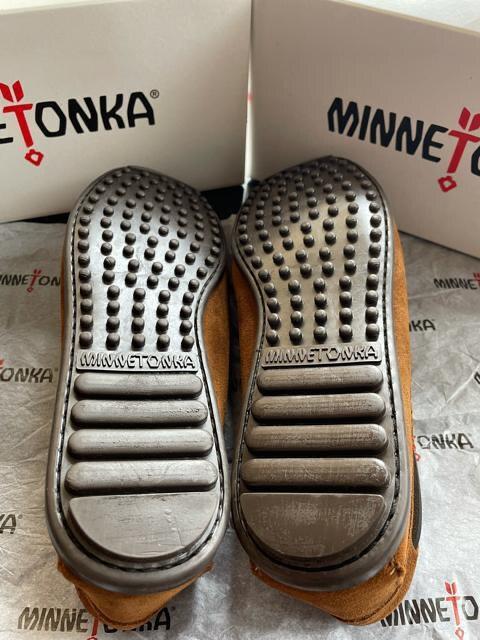 新品 MINNETONKA ミネトンカ 913 CLASSIC MOC DUSTY BROWN SUEDE モカシン 28.5cm < ブランド  新品 MINNETONKA ミネトンカ 913 CLASSIC MOC DUSTY BROWN SUEDE モカシン 28.5cm < ブランドの