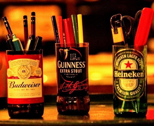 空瓶★バドワイザー★Budweiser★王冠付き★ハンドメイド★素材★工作用★ガラスアート★小道具★オブジェ★インテリア★送料無料 < ペット/手芸/園芸  空瓶★バドワイザー★Budweiser★王冠付き★ハンドメイド★素材★工作用★ガラスアート★小道具★オブジェ★インテリア★送料無料 < ペット/手芸/園芸の