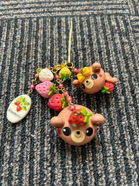 ハンドメイド じゃらじゃらストラップ くま < 女性ファッション  ハンドメイド じゃらじゃらストラップ くま < 女性ファッションの