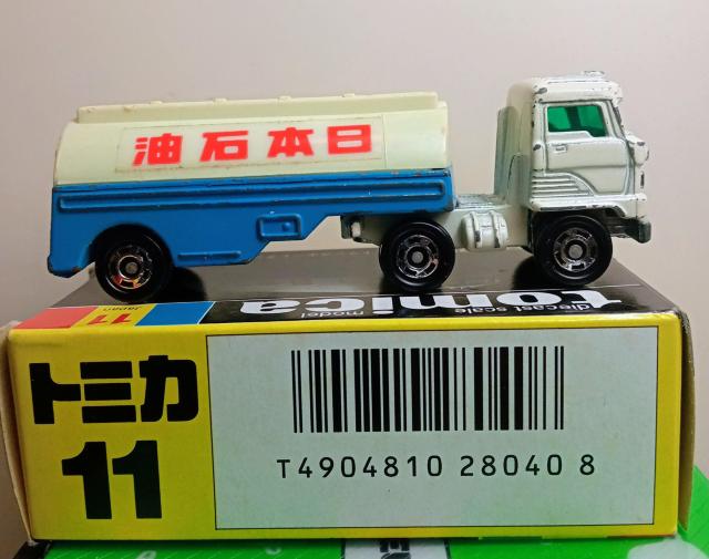 トミカ黒箱日本製日野セミトレーラートランスポートタンク 日本石油中古 < ホビー トミカ黒箱日本製日野セミトレーラートランスポートタンク 日本石油中古 < ホビーの
