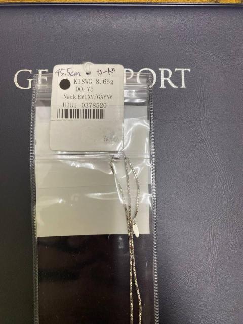 【新品未使用】鑑別書付 天然ダイヤモンド クロスネックレス K18WG 45.5cm ラウンドブリリアントカット < 女性アクセサリー/時計 【新品未使用】鑑別書付 天然ダイヤモンド クロスネックレス K18WG 45.5cm ラウンドブリリアントカット < 女性アクセサリー/時計の